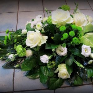 Muistojen kyynel-suruvihko